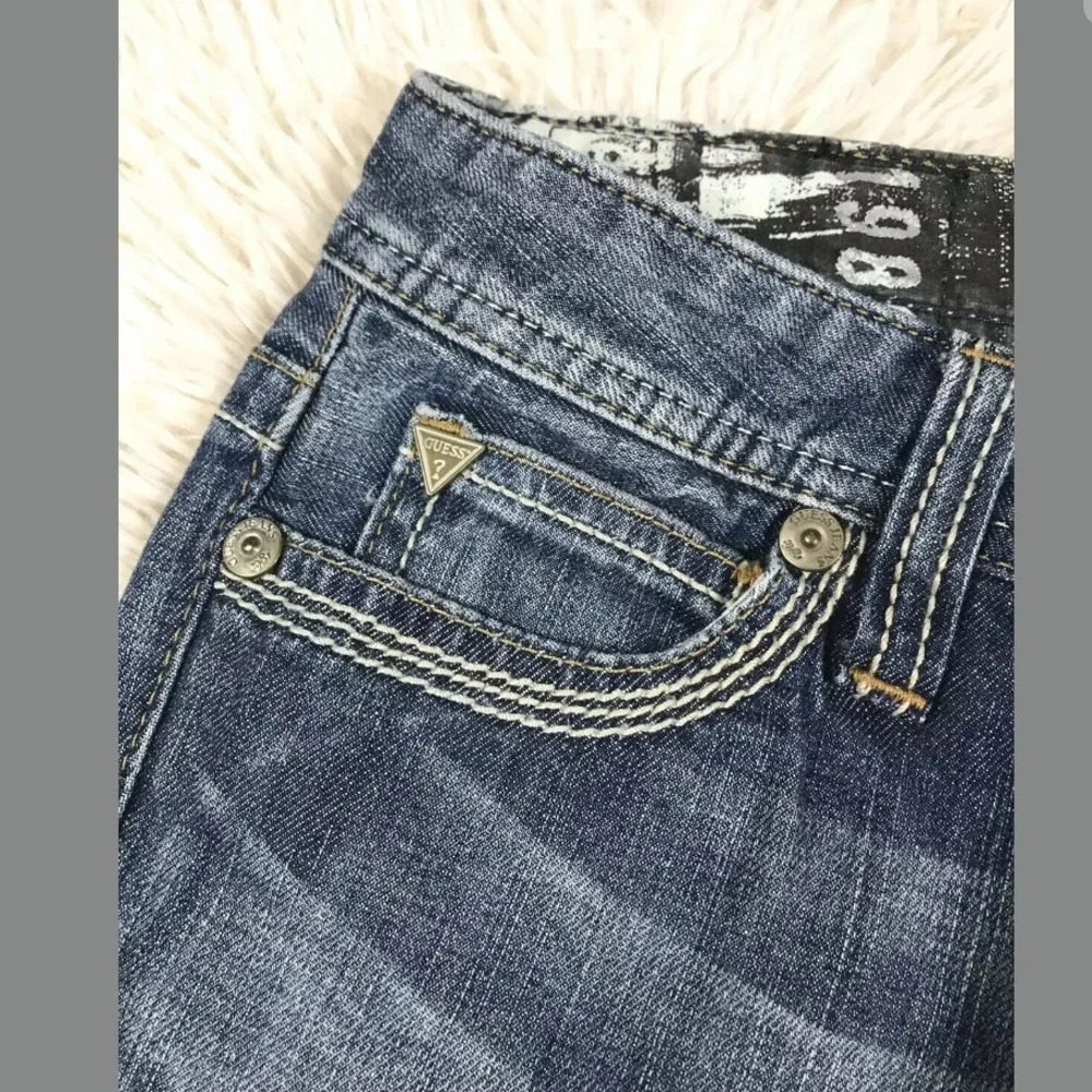 90s GUESS flirty straight parched distress denim jeans size 27 - Picture 5 of 8